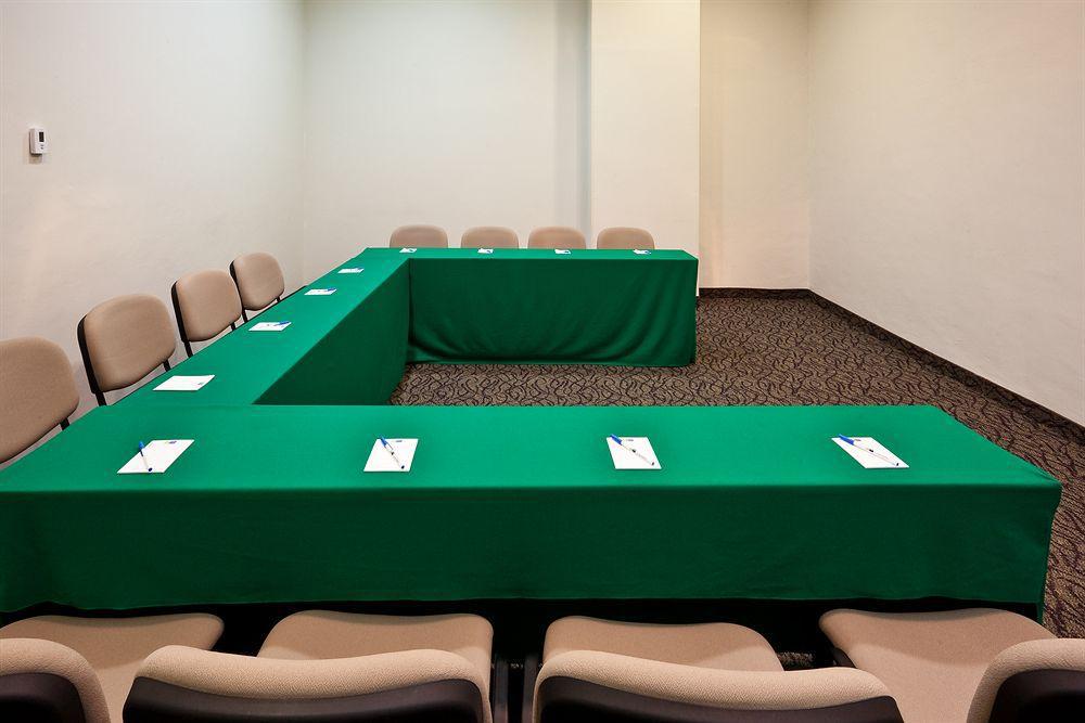 Holiday Inn Express Guadalajara Iteso By Ihg Сапопан Удобства фото