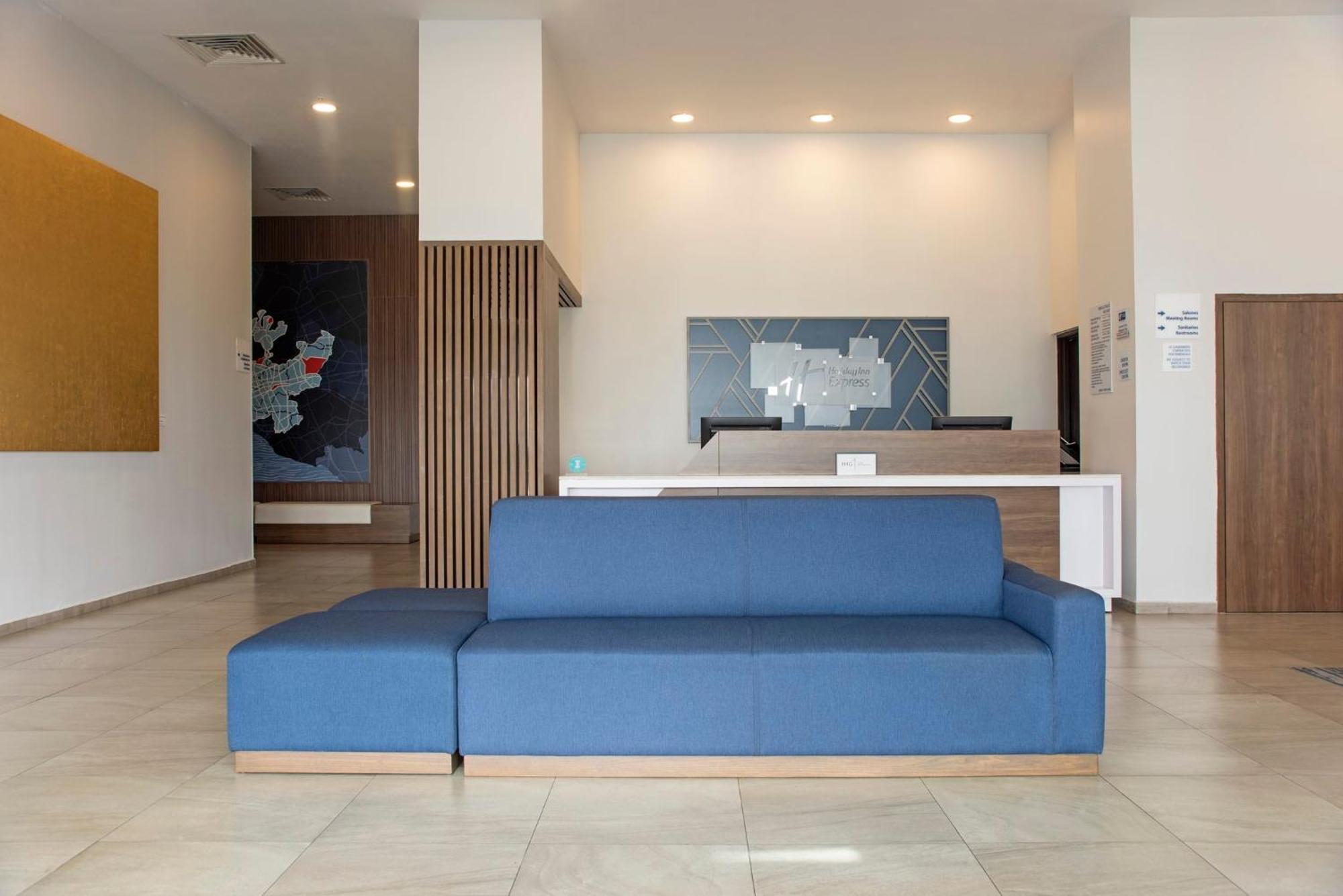 Holiday Inn Express Guadalajara Iteso By Ihg Сапопан Экстерьер фото