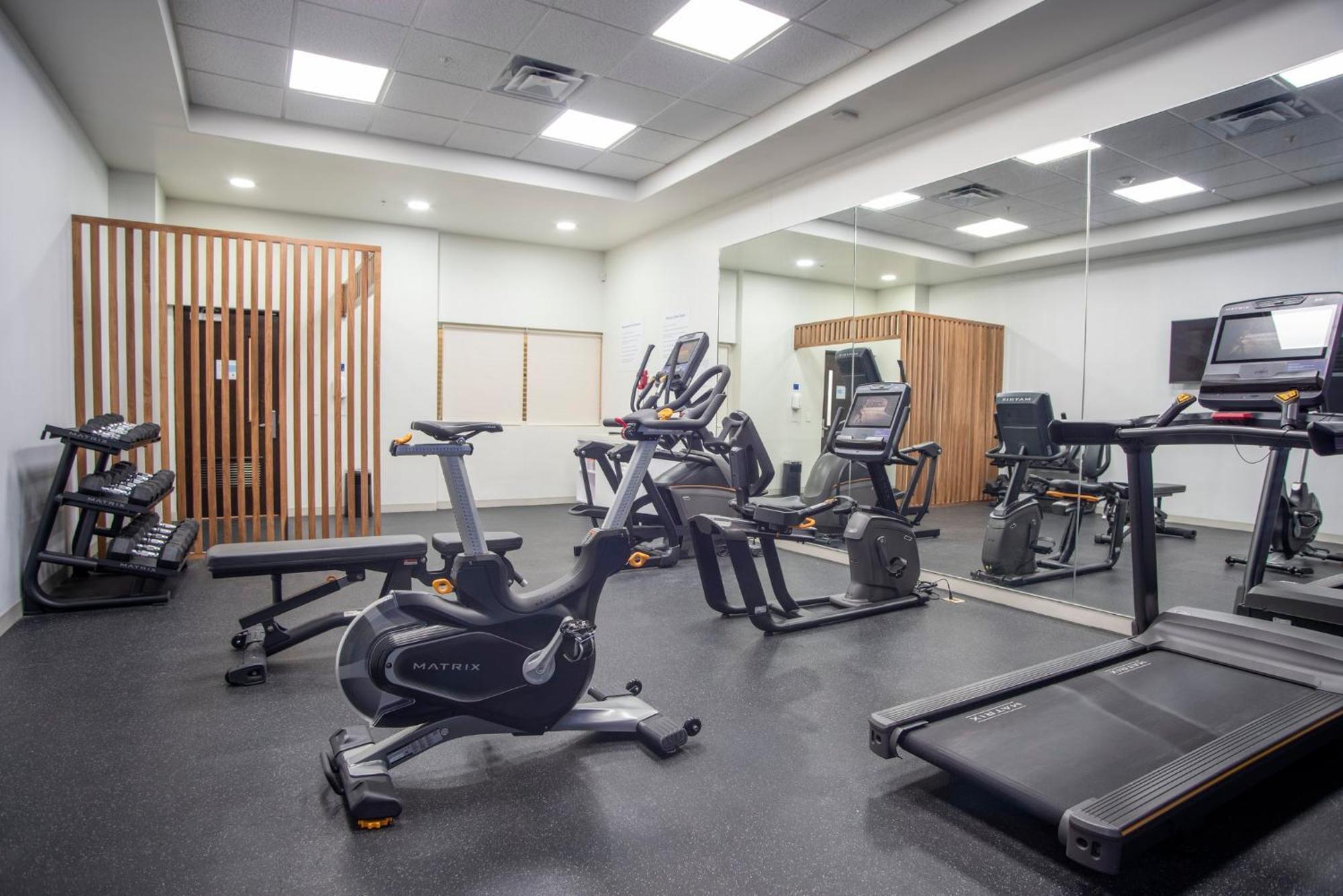 Holiday Inn Express Guadalajara Iteso By Ihg Сапопан Экстерьер фото