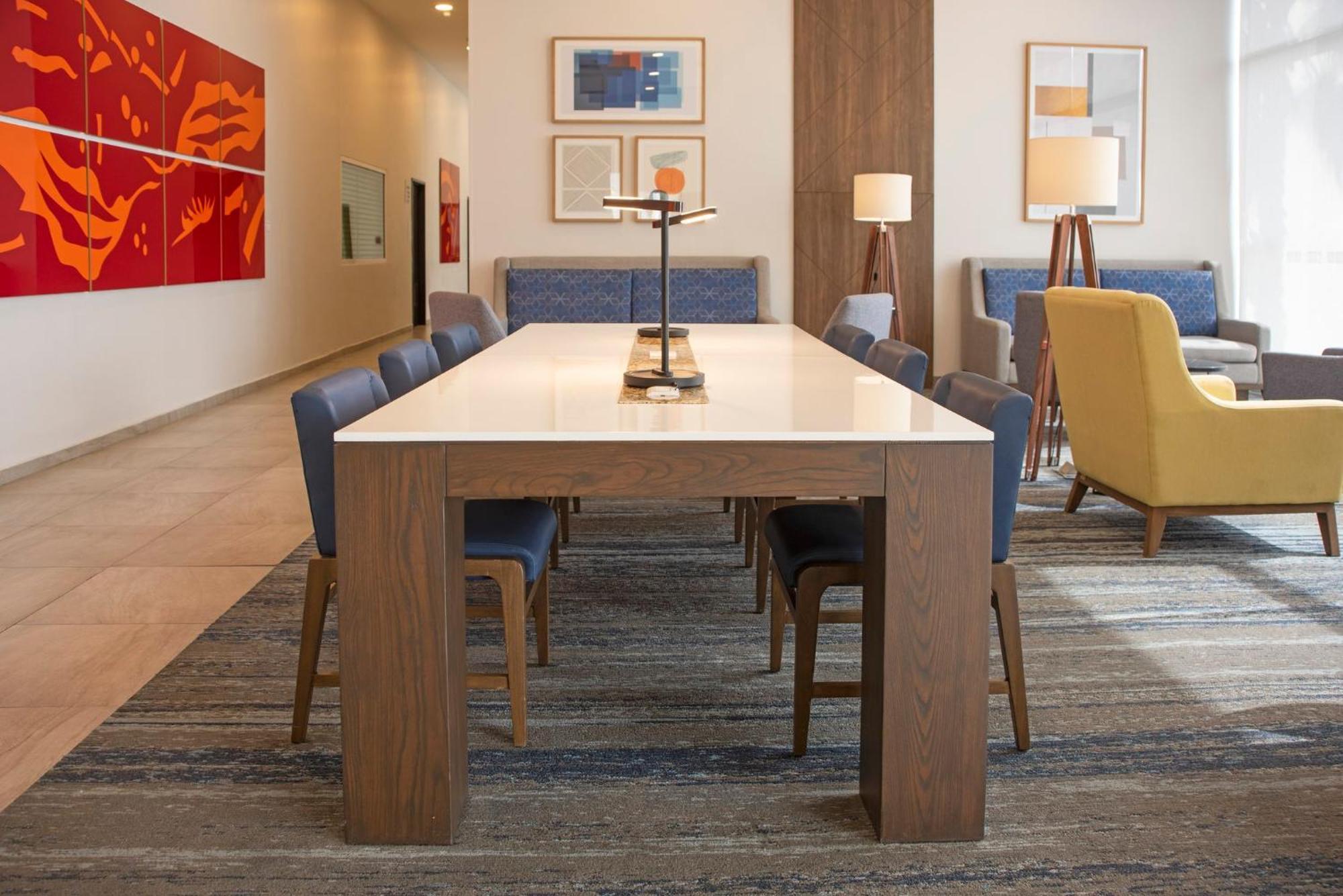 Holiday Inn Express Guadalajara Iteso By Ihg Сапопан Экстерьер фото