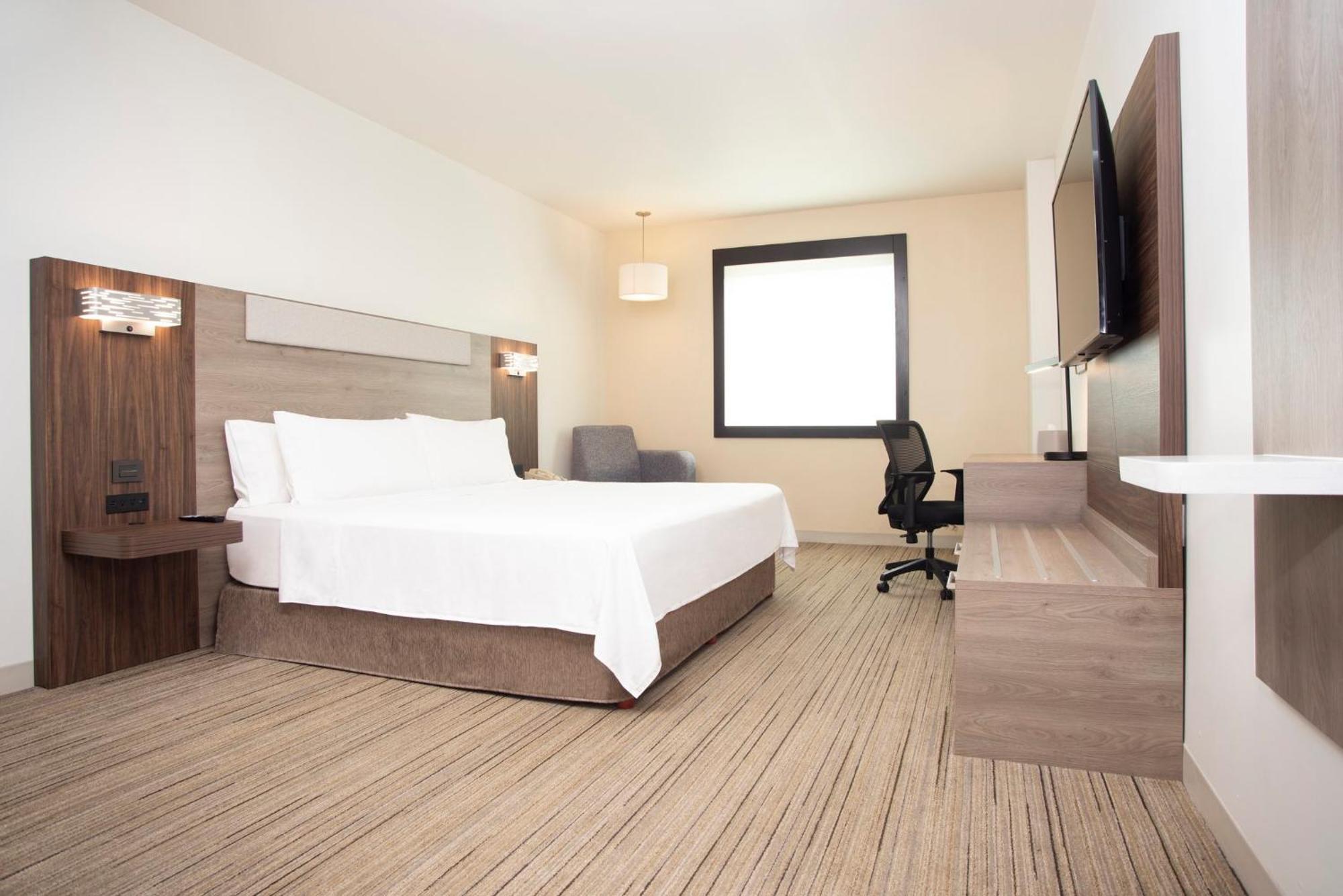 Holiday Inn Express Guadalajara Iteso By Ihg Сапопан Экстерьер фото