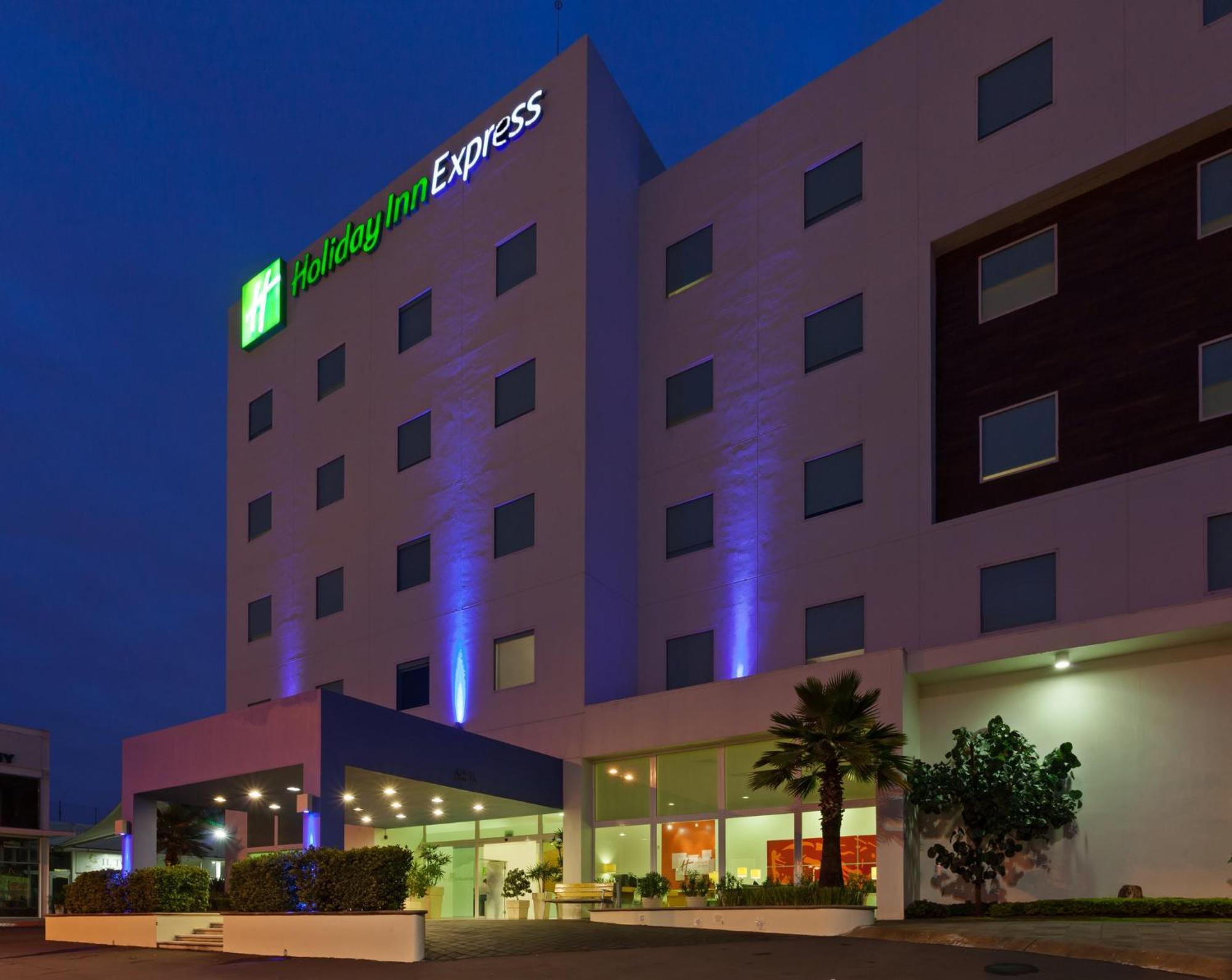 Holiday Inn Express Guadalajara Iteso By Ihg Сапопан Экстерьер фото
